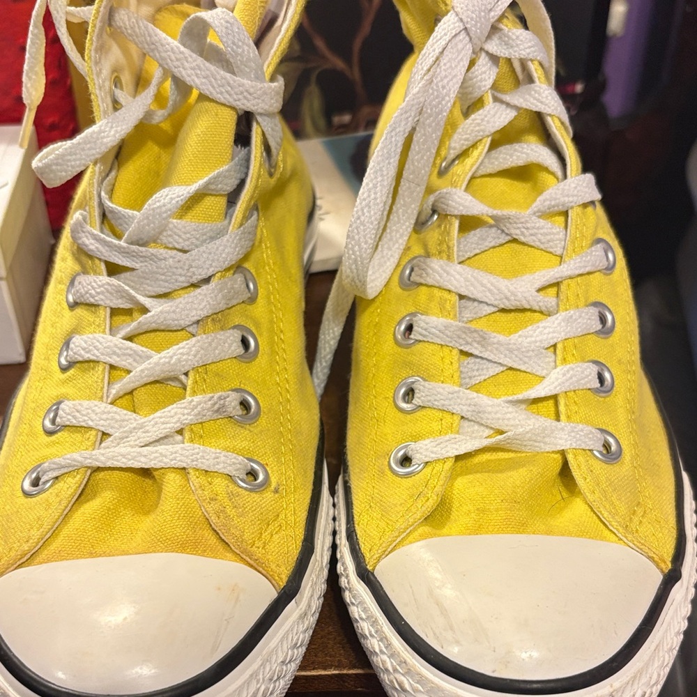 Converse Chuck Taylor Yellow High-Tops